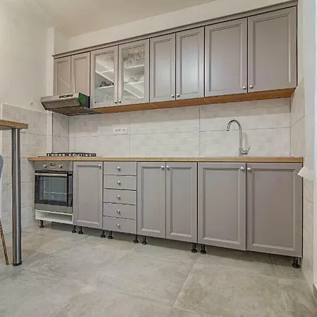 Prodan Apartment