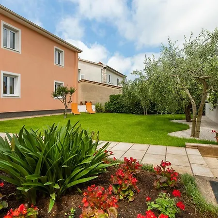 Prodan Apartment *